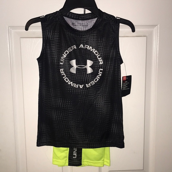 Under Armour Heatgear Boys Blue Sz 6 2-Piece Graphic Tank /& Short Set $36 NWT